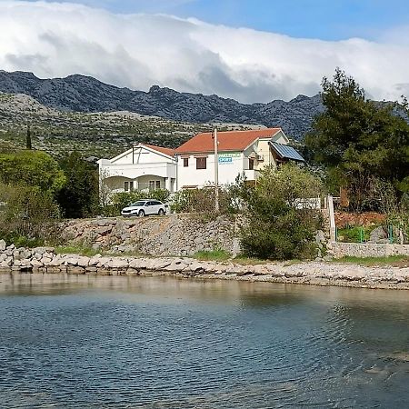 Paklenica Sport Apartments Starigrad Paklenica Bagian luar foto