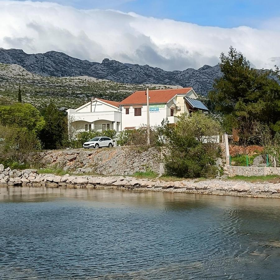 Paklenica Sport Apartments Starigrad Paklenica Bagian luar foto