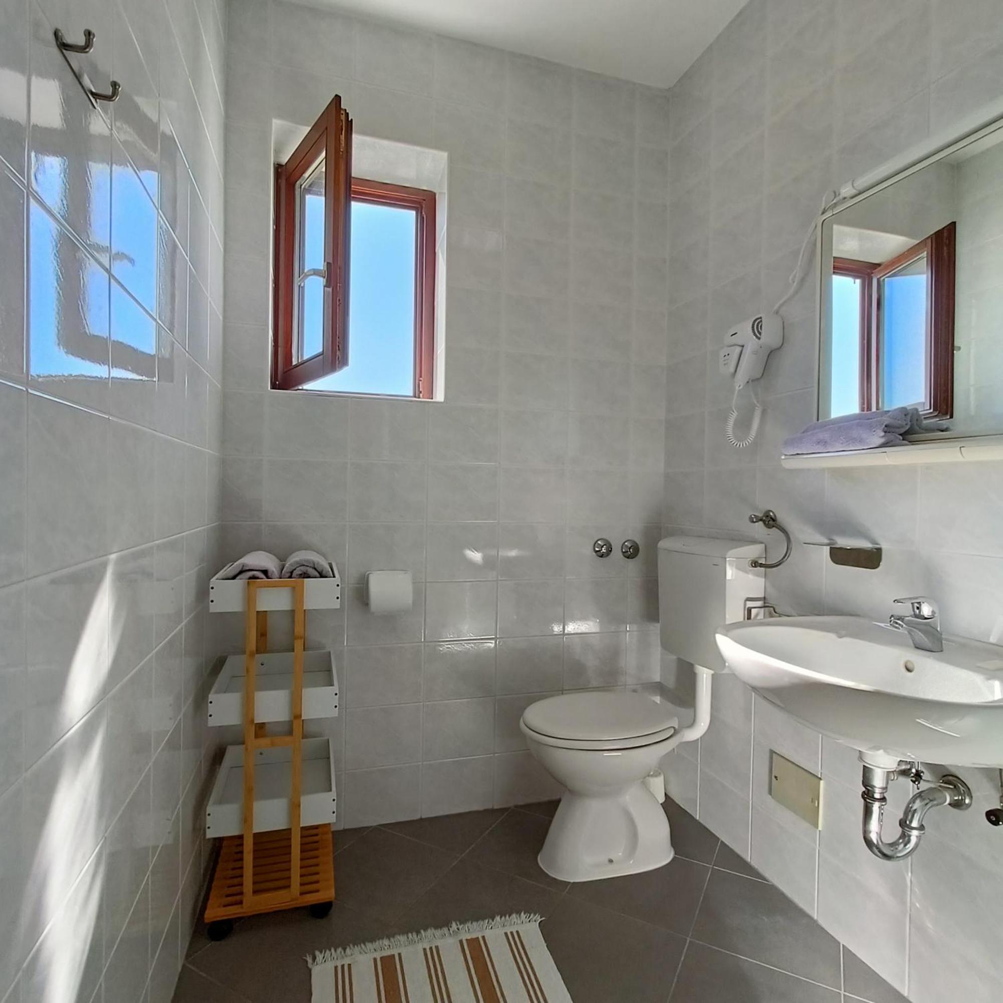 Paklenica Sport Apartments Starigrad Paklenica Bagian luar foto