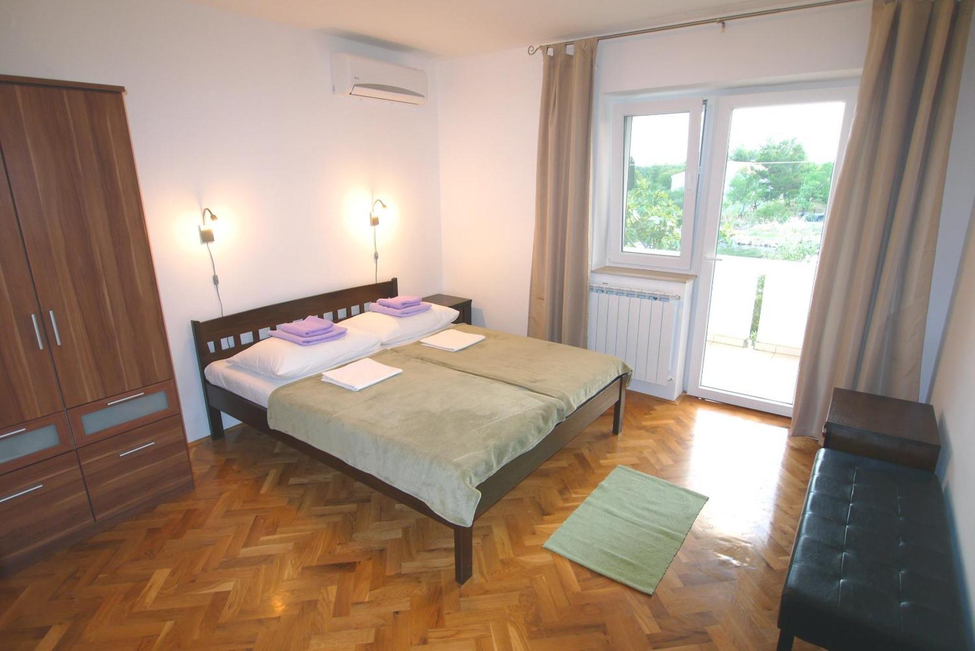 Paklenica Sport Apartments Starigrad Paklenica Ruang foto
