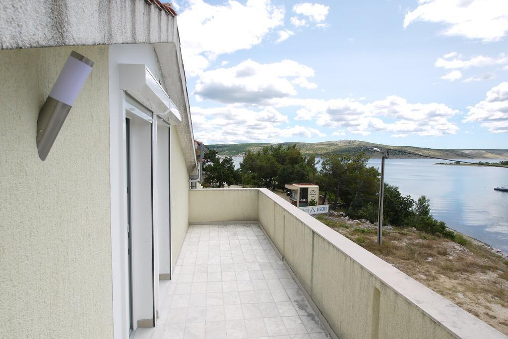 Paklenica Sport Apartments Starigrad Paklenica Ruang foto