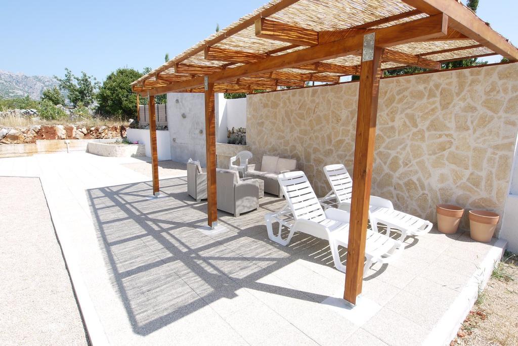 Paklenica Sport Apartments Starigrad Paklenica Bagian luar foto