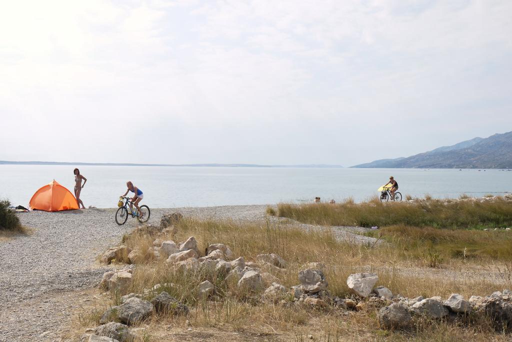Paklenica Sport Apartments Starigrad Paklenica Bagian luar foto