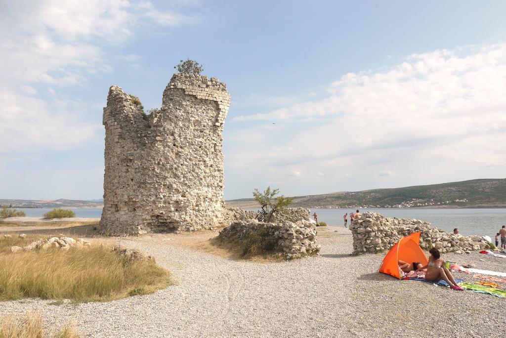 Paklenica Sport Apartments Starigrad Paklenica Bagian luar foto